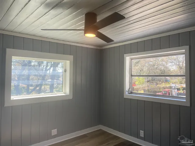 $1,950 | 2208 North N Street, Pensacola, FL 32501