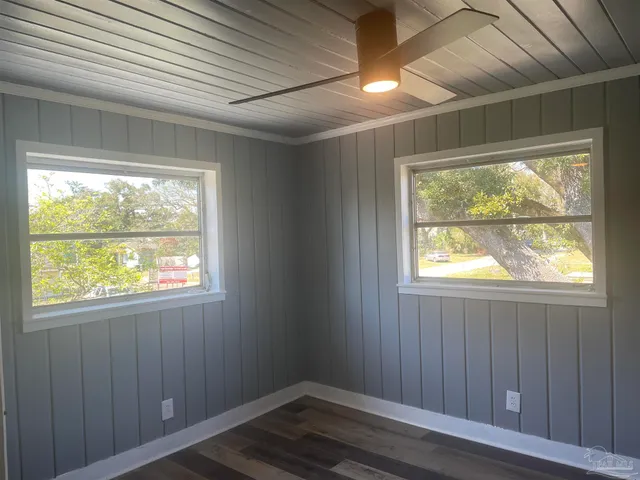 $1,950 | 2208 North N Street, Pensacola, FL 32501