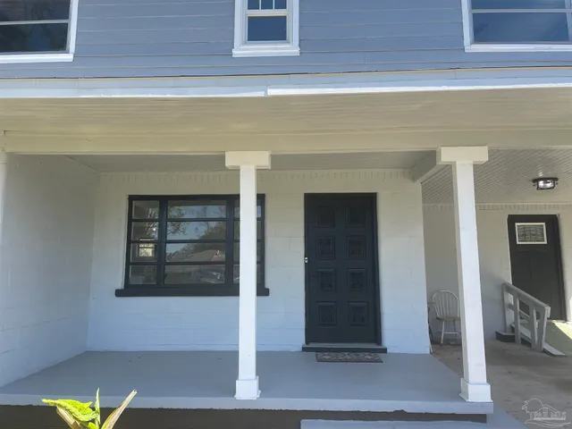 $1,950 | 2208 North N Street, Pensacola, FL 32501