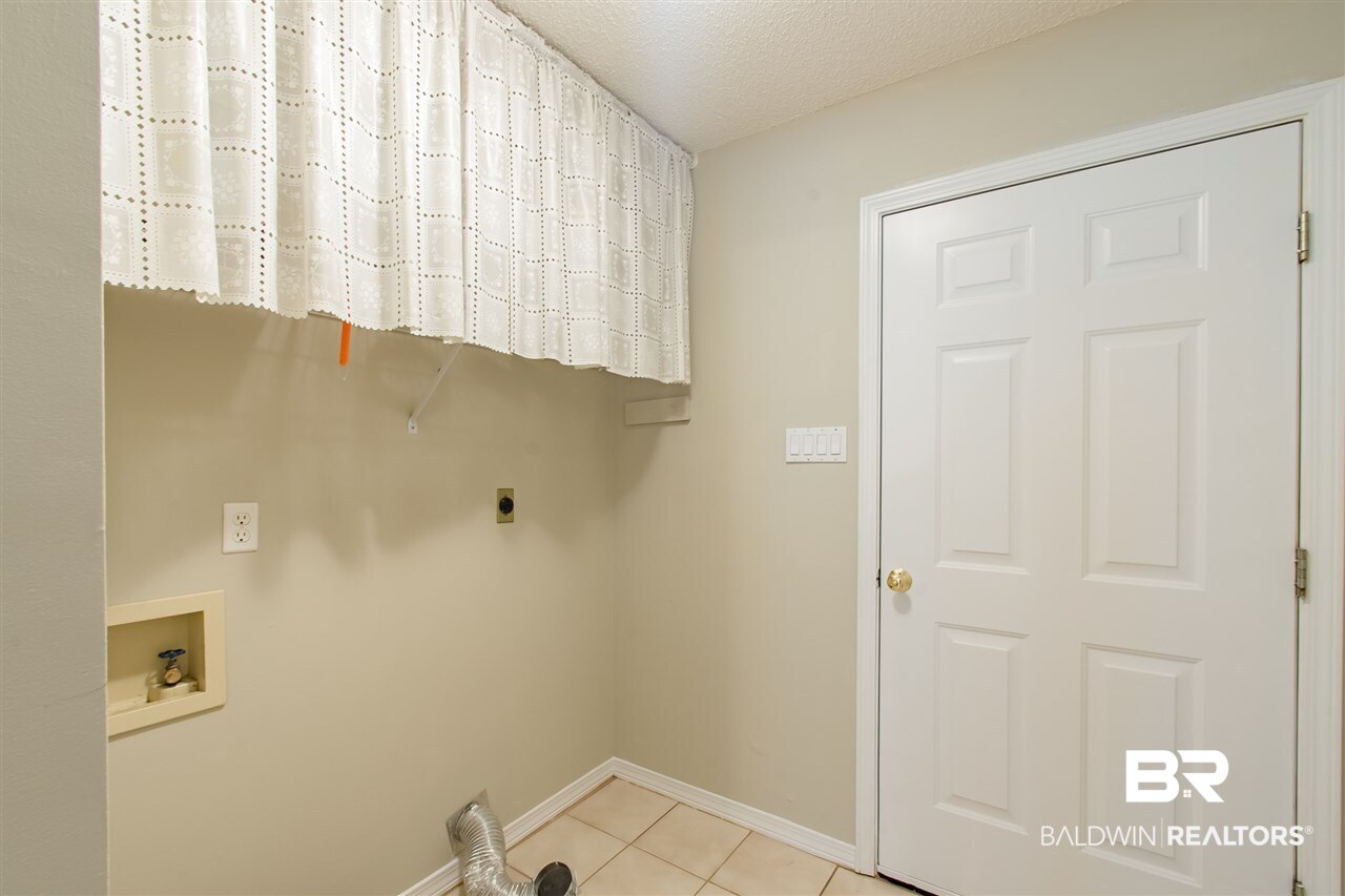 200 Lakeview Loop Daphne, AL 36526 - Photo 20 of 37