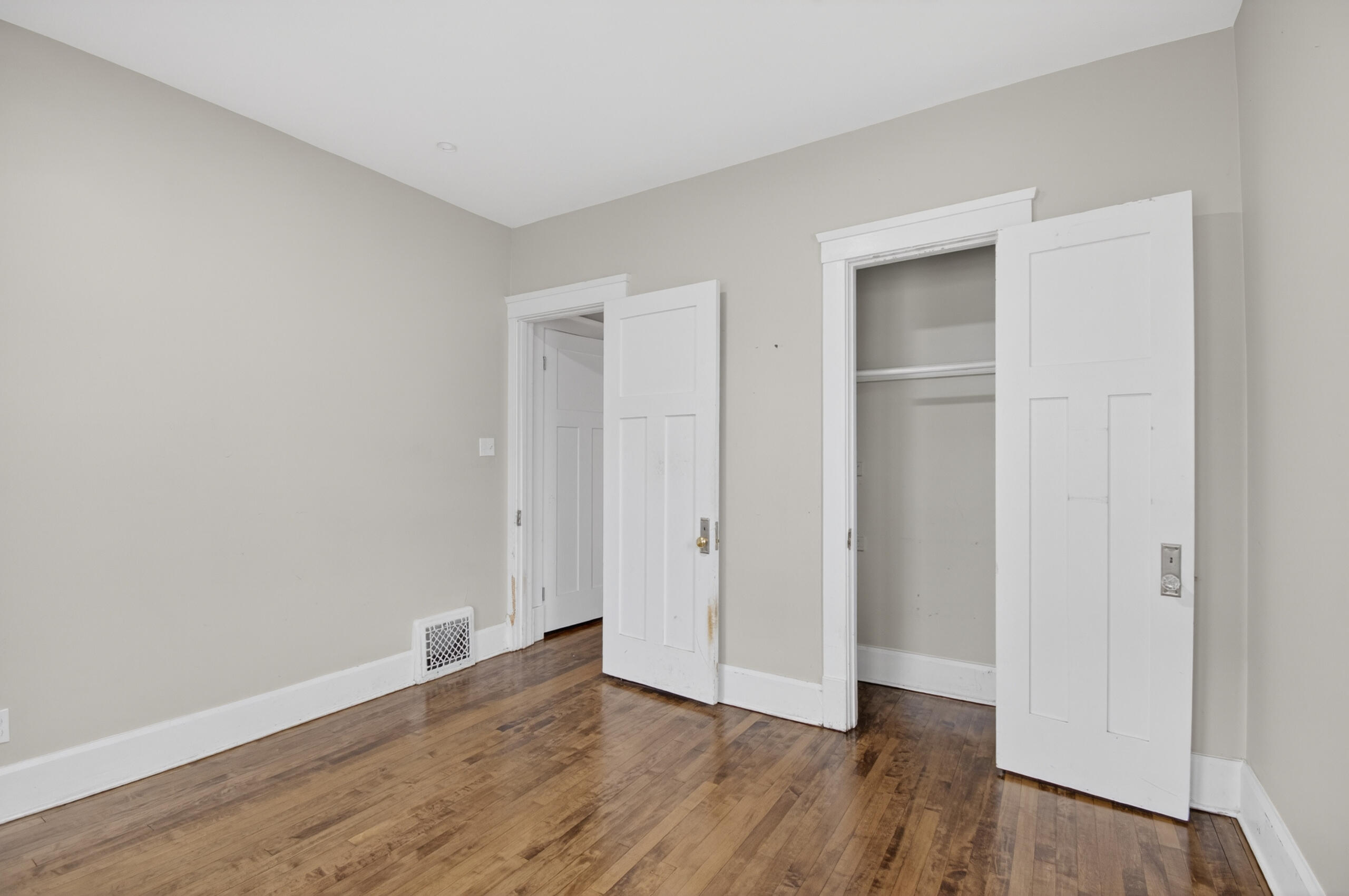 2335 Olive Street Racine, WI 53403 - Photo 13 of 21 IMG_4011
