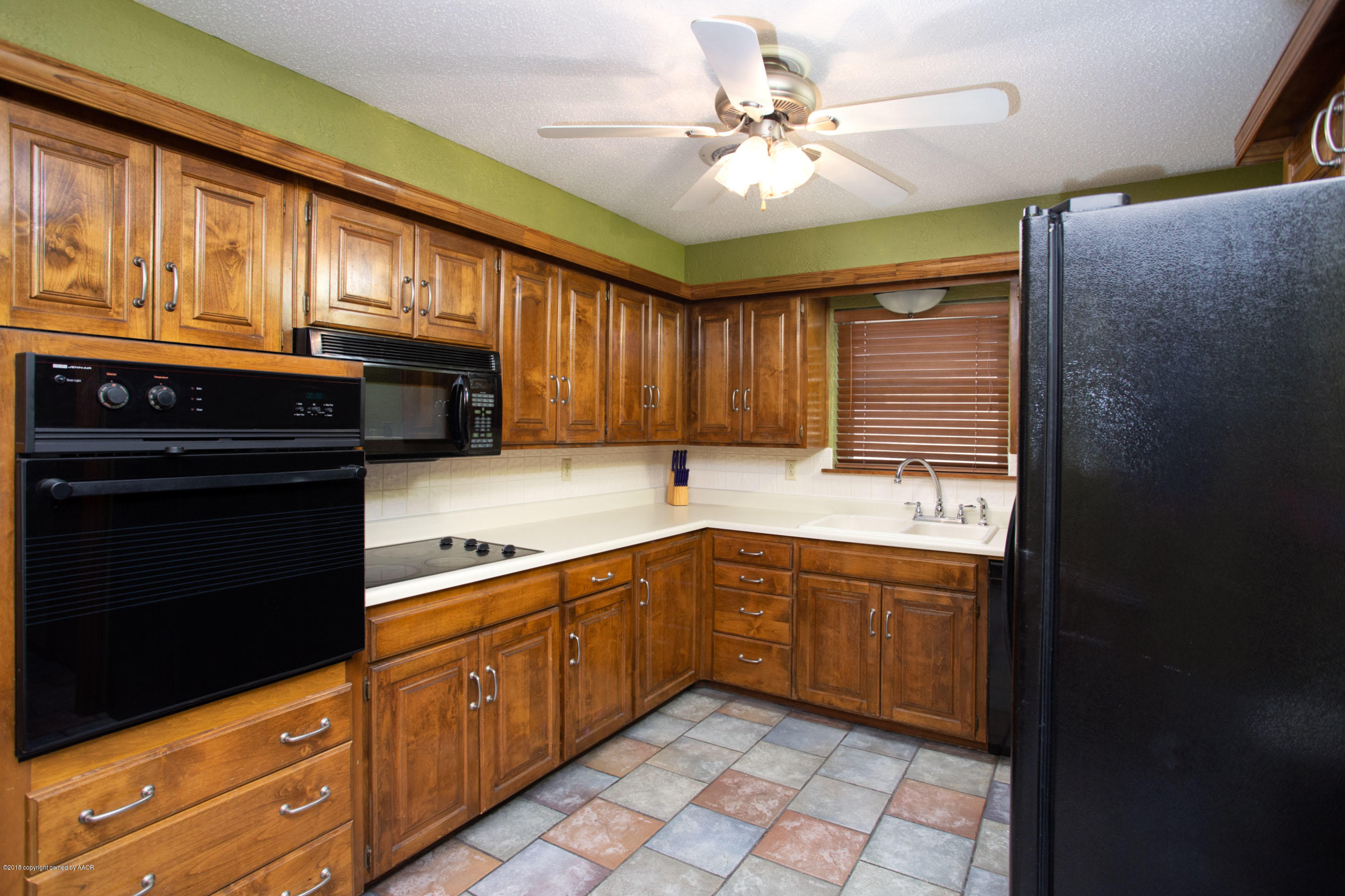 4204 Dodson Drive Amarillo, TX 79110 - Photo 13 of 21 Kitchen