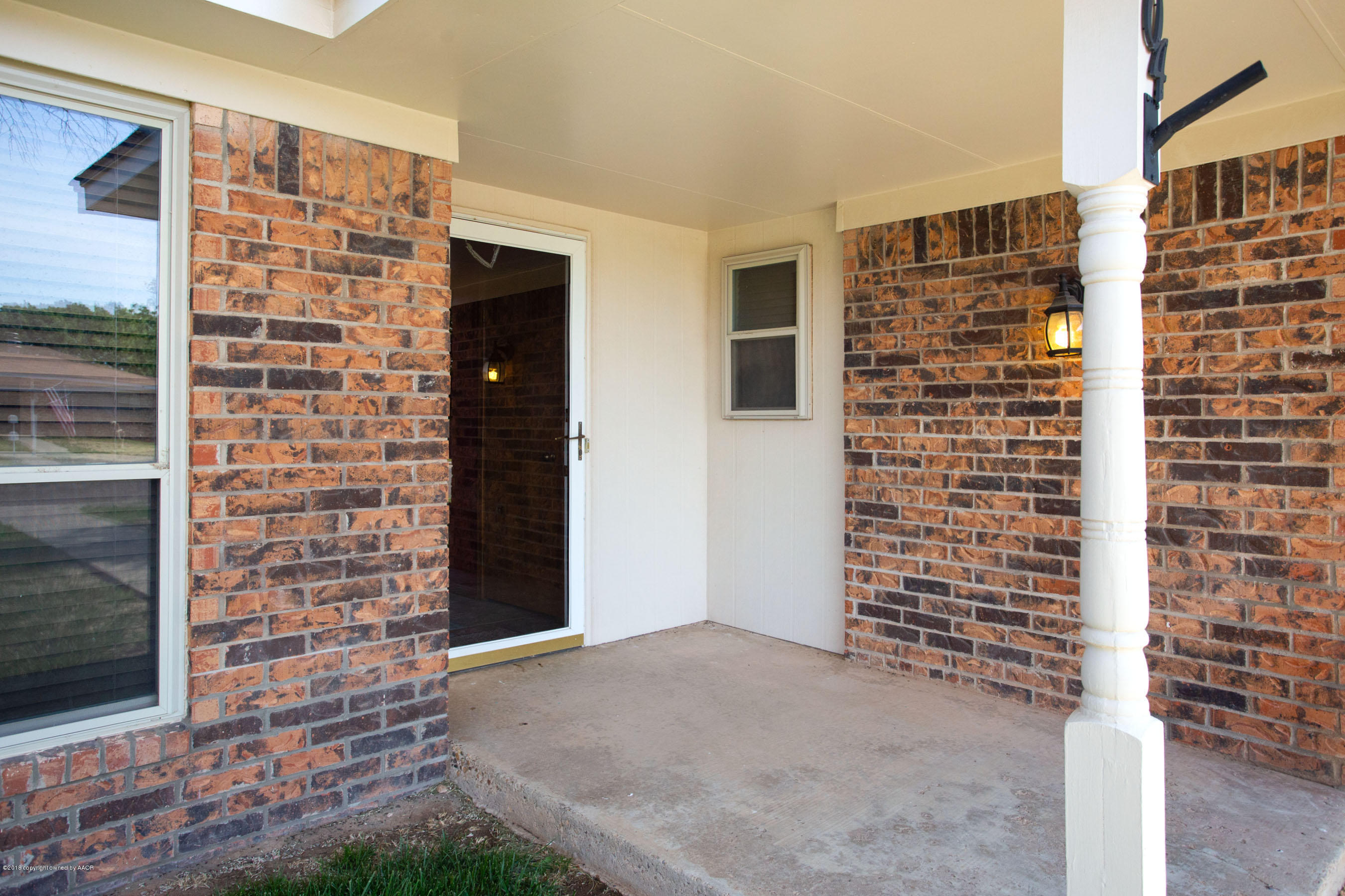 4204 Dodson Drive Amarillo, TX 79110 - Photo 3 of 21 Front Porch