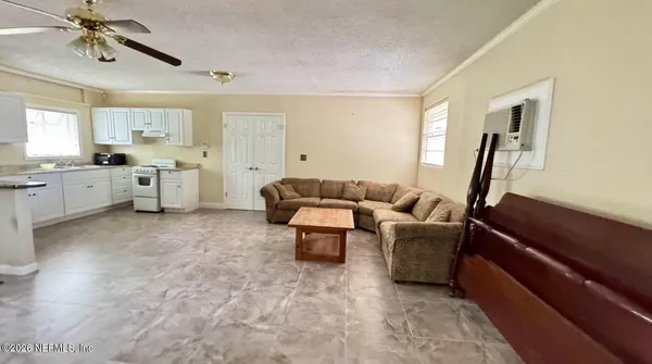 $1,500 | 5557 Floral Avenue, Jacksonville, FL 32211