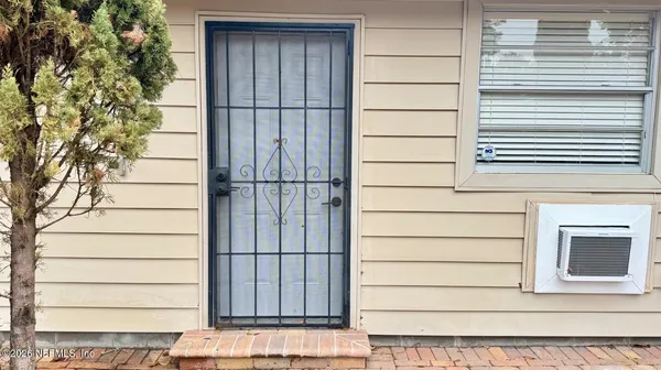 $1,500 | 5557 Floral Avenue, Jacksonville, FL 32211