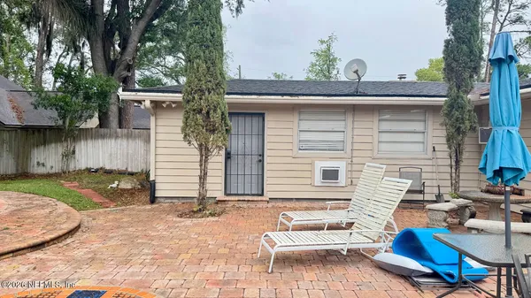 $1,500 | 5557 Floral Avenue, Jacksonville, FL 32211