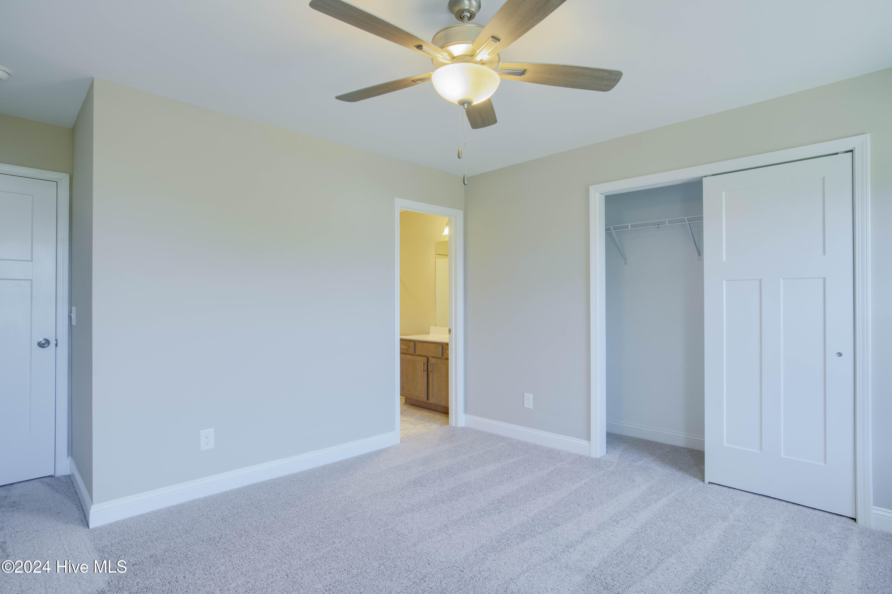 600 Jacks Xing Drive Hubert, NC 28539 - Photo 12 of 19 Primary Bedroom