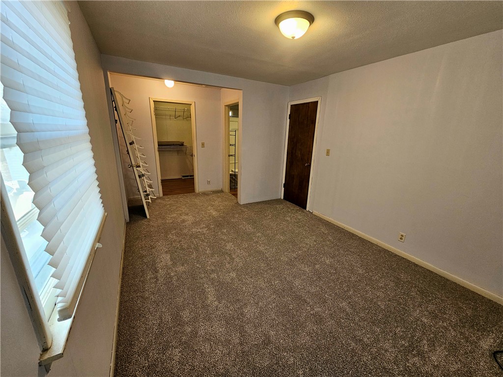 303 North Church Street Georgetown, IL 61846 - Photo 8 of 21