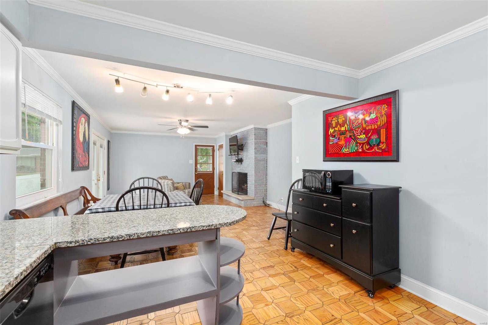 744 Forman Road St. Louis, MO 63123 - Photo 9 of 33 Gallery Image 9