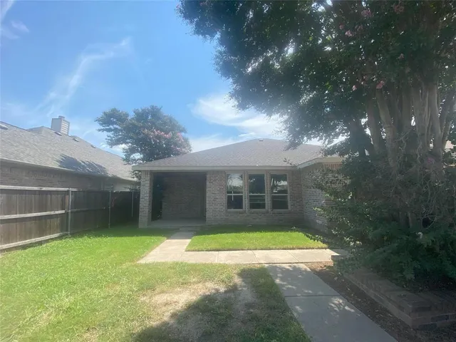 $389,500 | 9101 Shipman Street, Rowlett, TX 75088