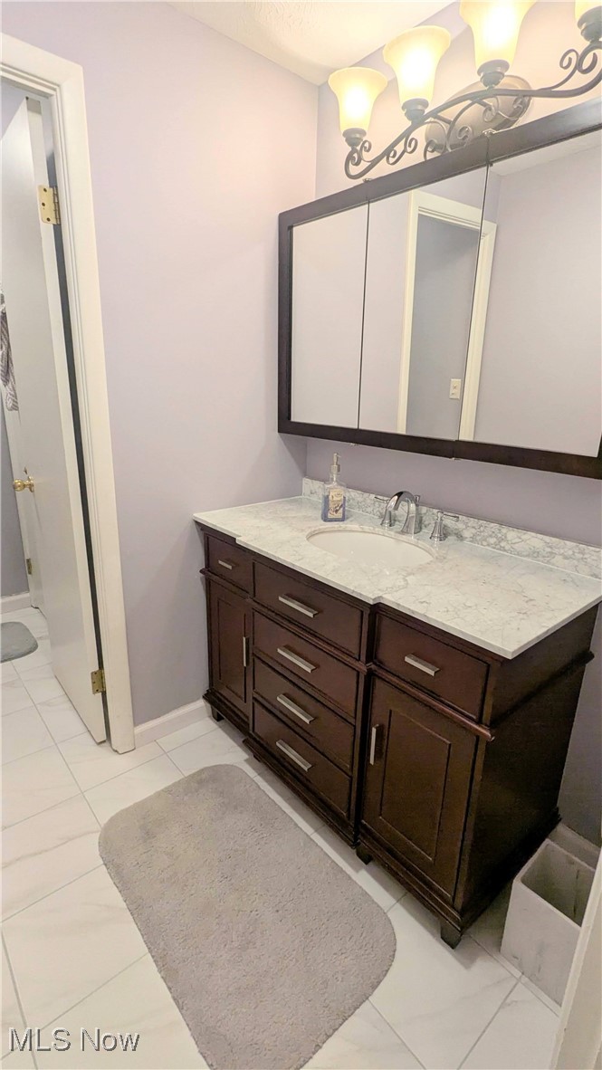 6478 State Road, Unit G8 Cleveland, OH 44134 - Photo 22 of 36 Updated Full Bath with Marble Countertop