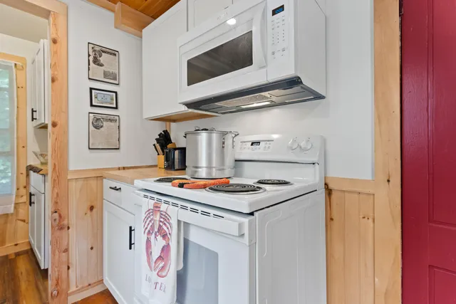 $579,000 | 85 Upper A Street, Portland, ME 04108