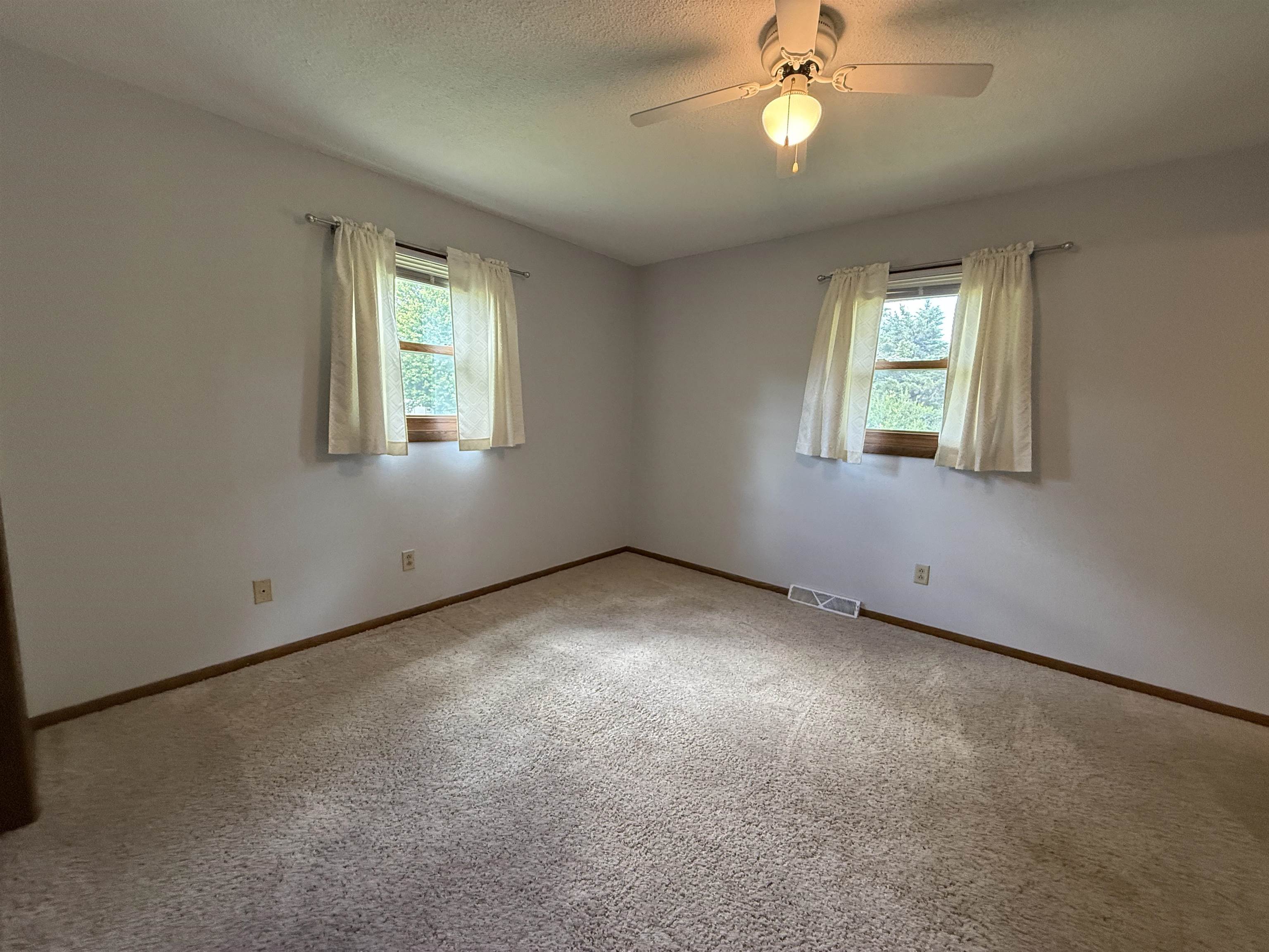 2126 Kowalski Road Kronenwetter, WI 54455 - Photo 17 of 34