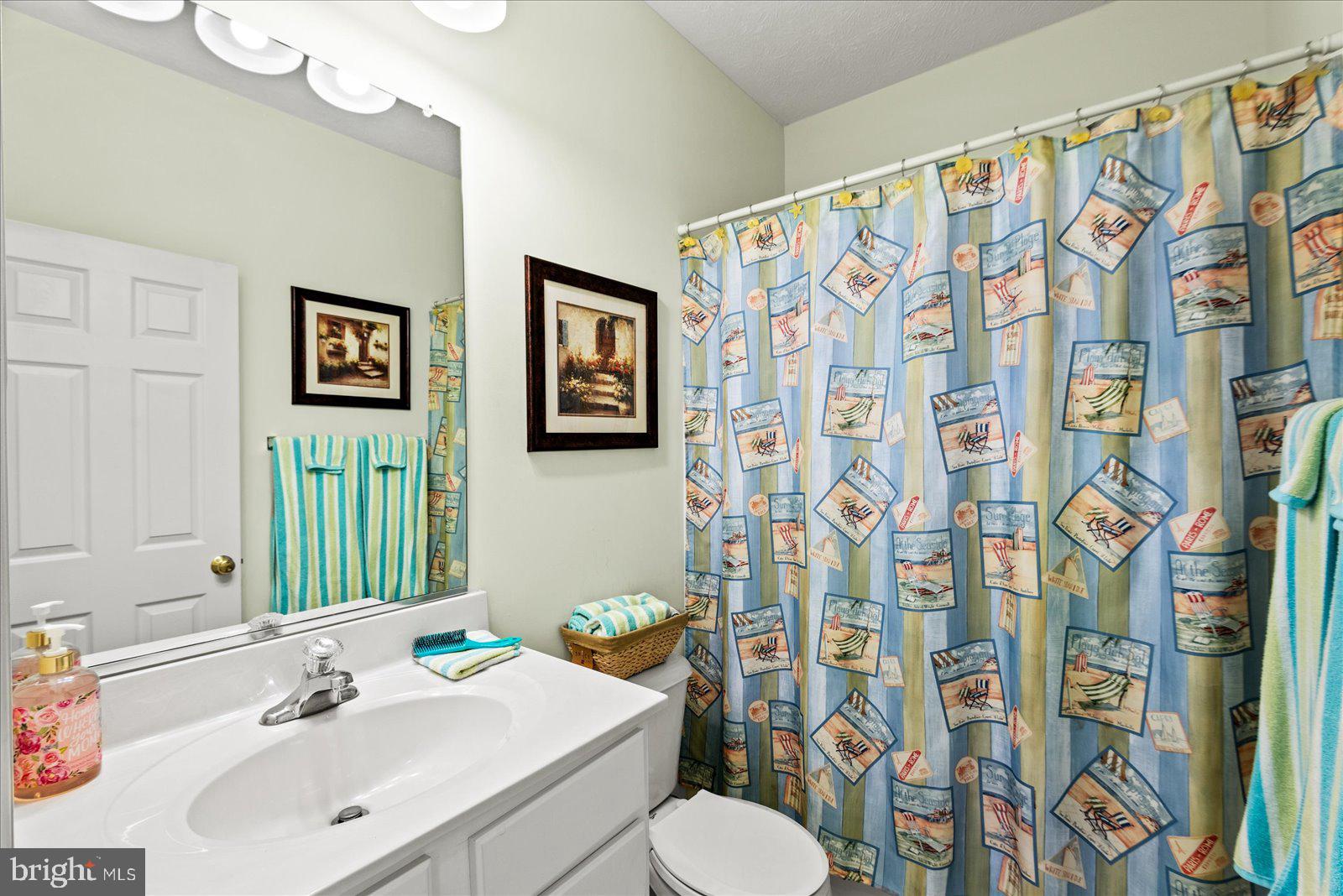 302 Forest Avenue Colonial Beach, VA 22443 - Photo 28 of 56 2nd Full Bathroom on Main Level