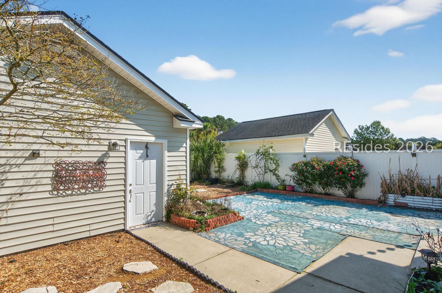 100 9th Avenue Bluffton, SC 29910 - Photo 24 of 45 Garage Entry