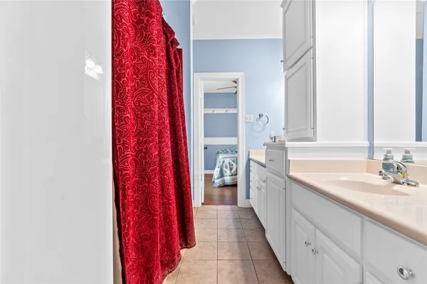 $695,000 | 8 Republic Drive, Waco, TX 76708
