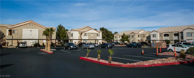 $1,395 | 4655 Gold Dust Avenue, Unit 206, Las Vegas, NV 89120