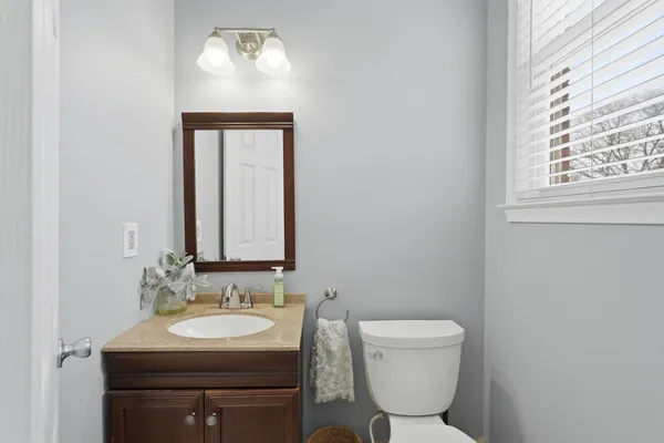 $314,900 | 32900 Hees Street, Livonia, MI 48150
