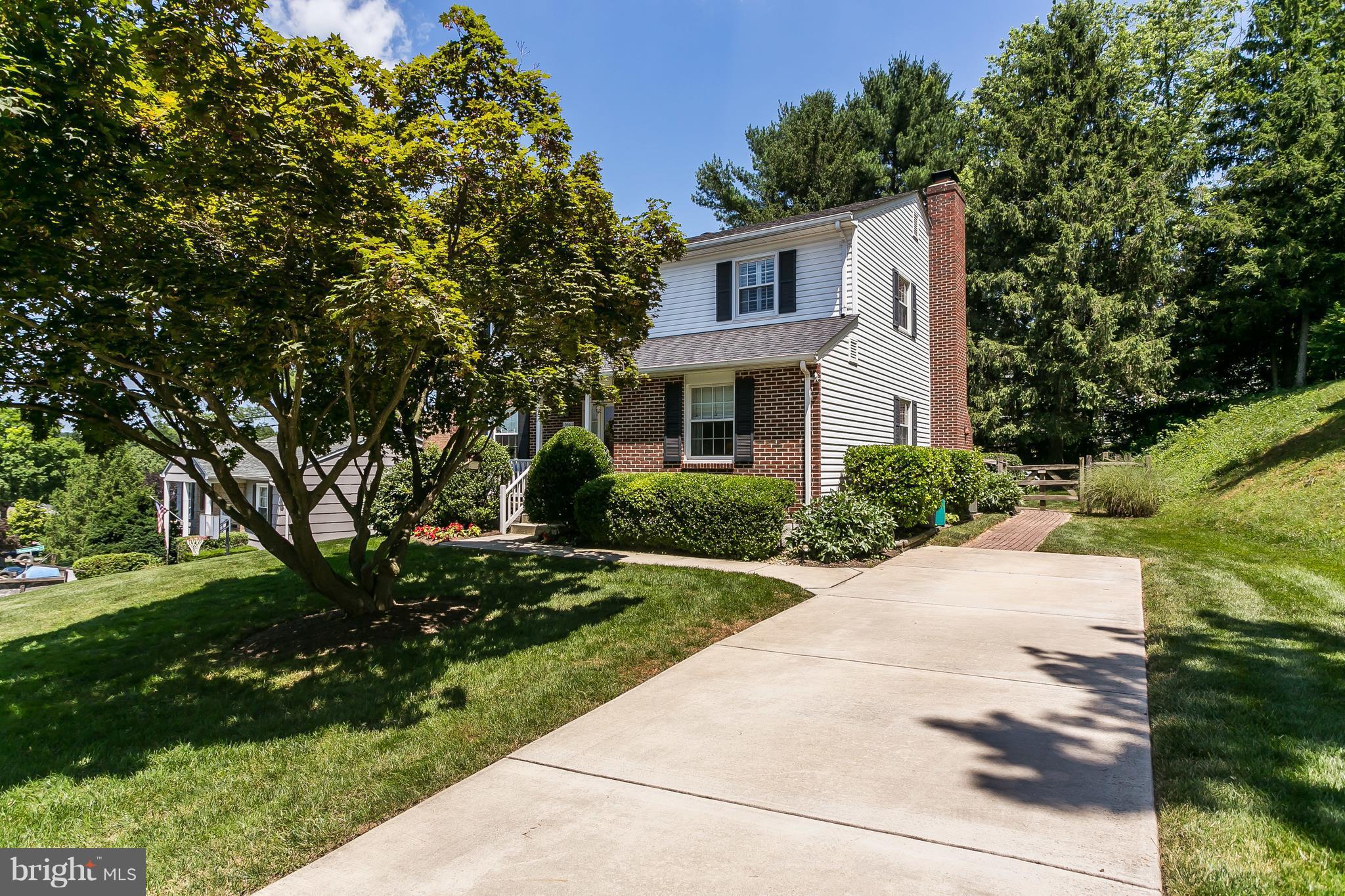 10562 Gateridge Road Cockeysville, MD 21030 - Photo 2 of 30 Recently Paved Driveway & Walkways