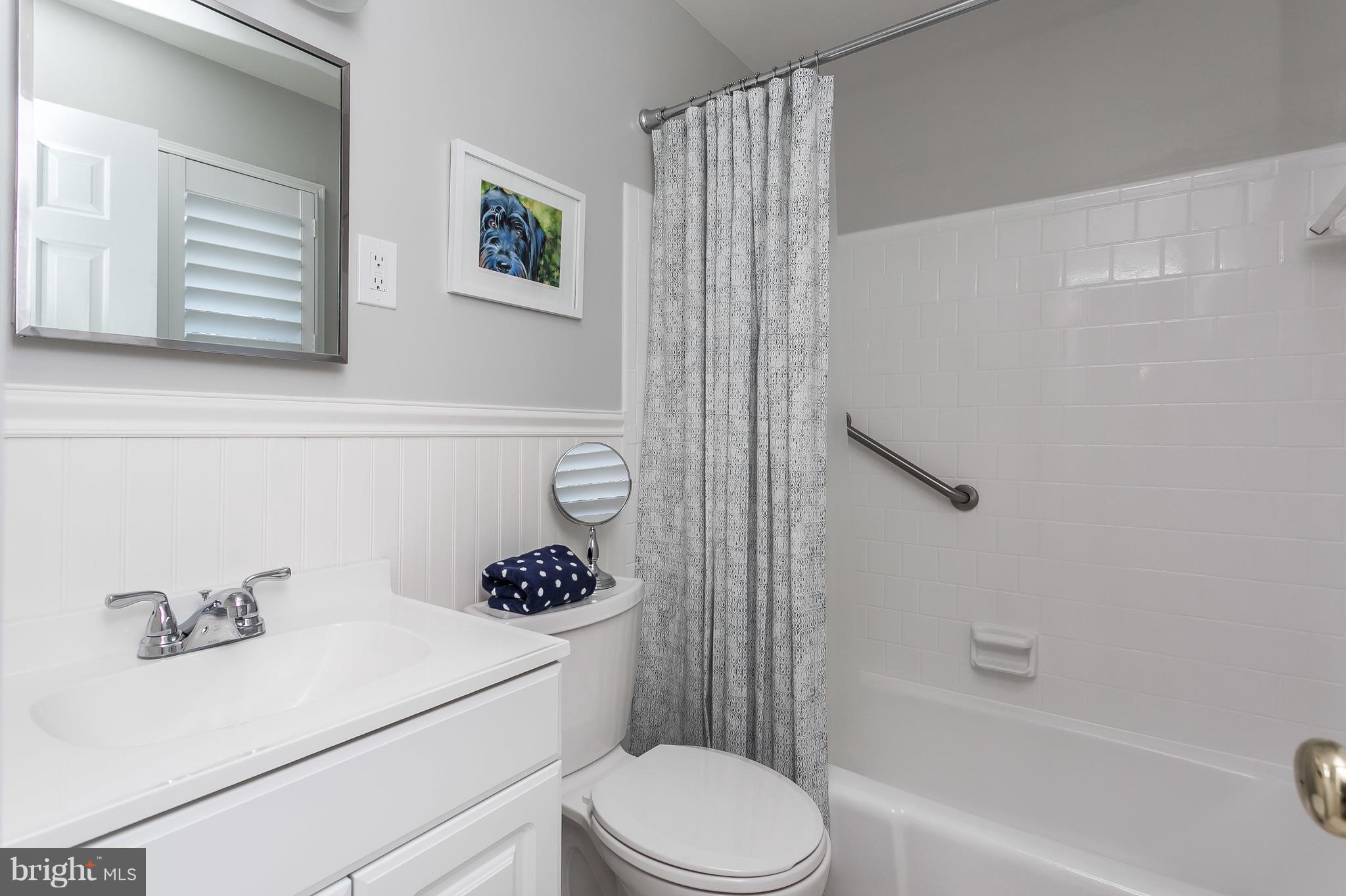 10562 Gateridge Road Cockeysville, MD 21030 - Photo 14 of 30 Master Bath
