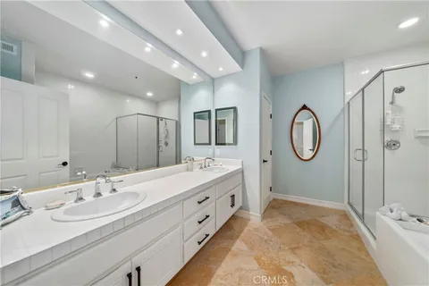 $1,799,000 | 200 Paris Lane, Unit 111, Newport Beach, CA 92663