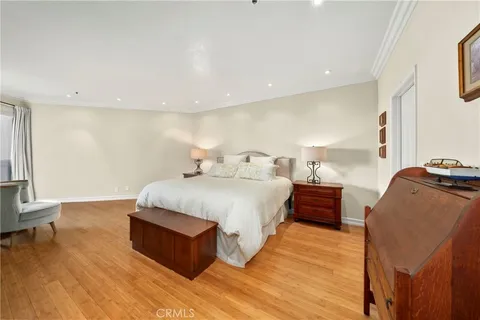 $1,799,000 | 200 Paris Lane, Unit 111, Newport Beach, CA 92663