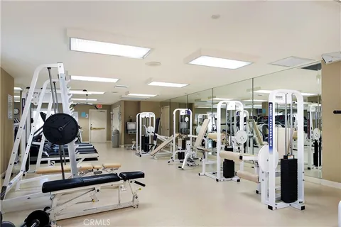 $1,725,000 | 200 Paris Lane, Unit 111, Newport Beach, CA 92663