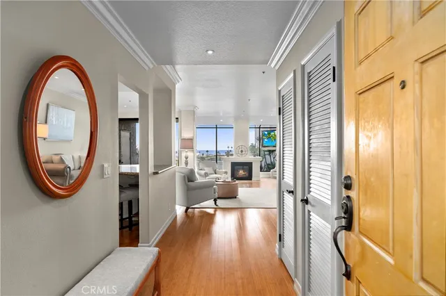 $1,799,000 | 200 Paris Lane, Unit 111, Newport Beach, CA 92663