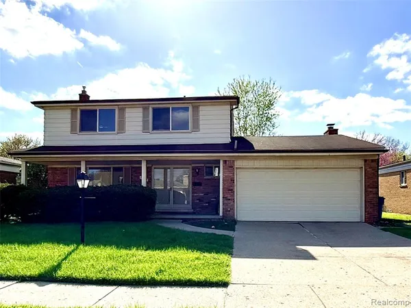 $305,000 | 30943 Roselawn Drive, Warren, MI 48088