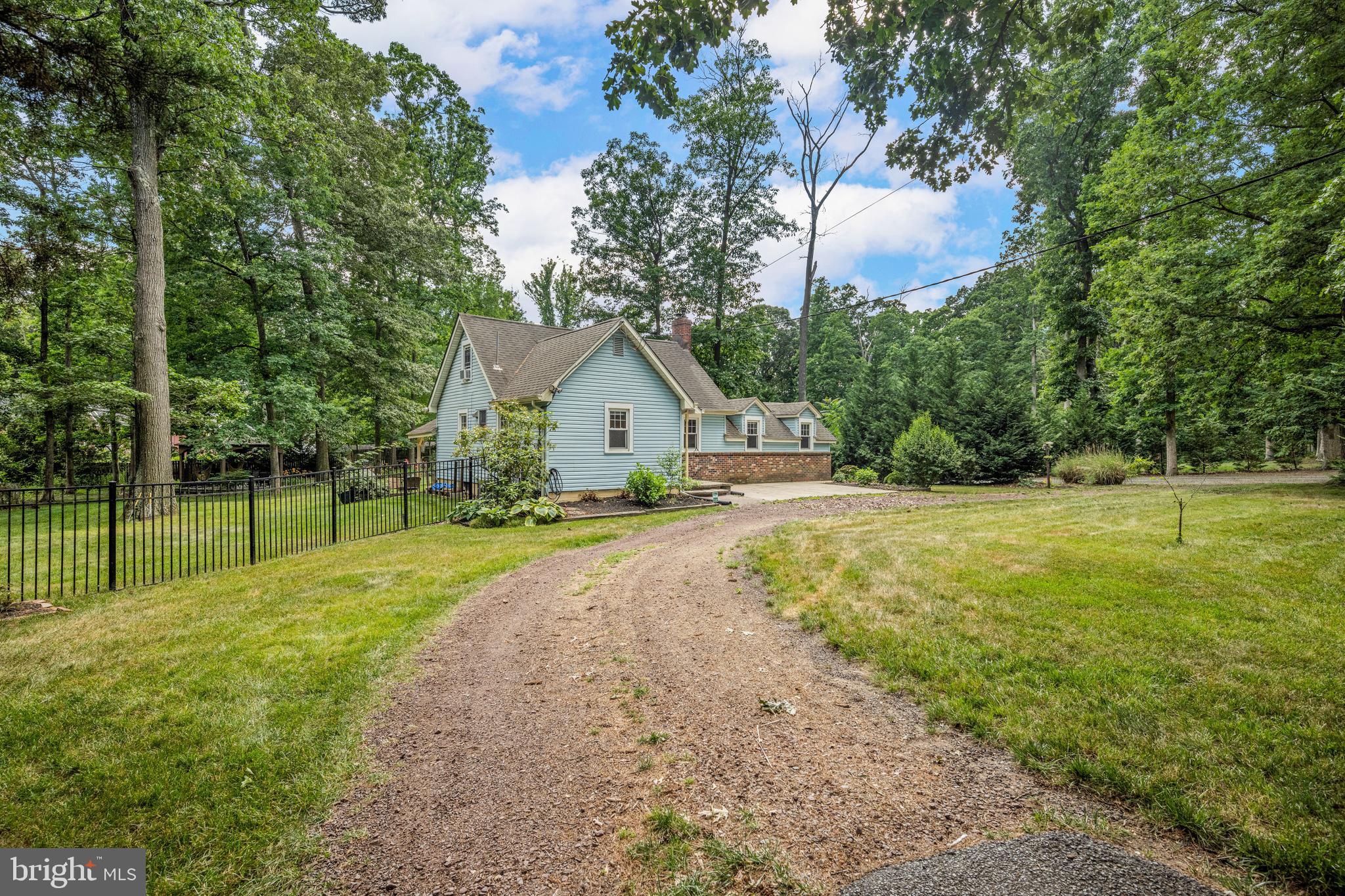 2204 Creek Road Hainesport, NJ 08036 - Photo 42 of 43 Front View, Circular Driveway