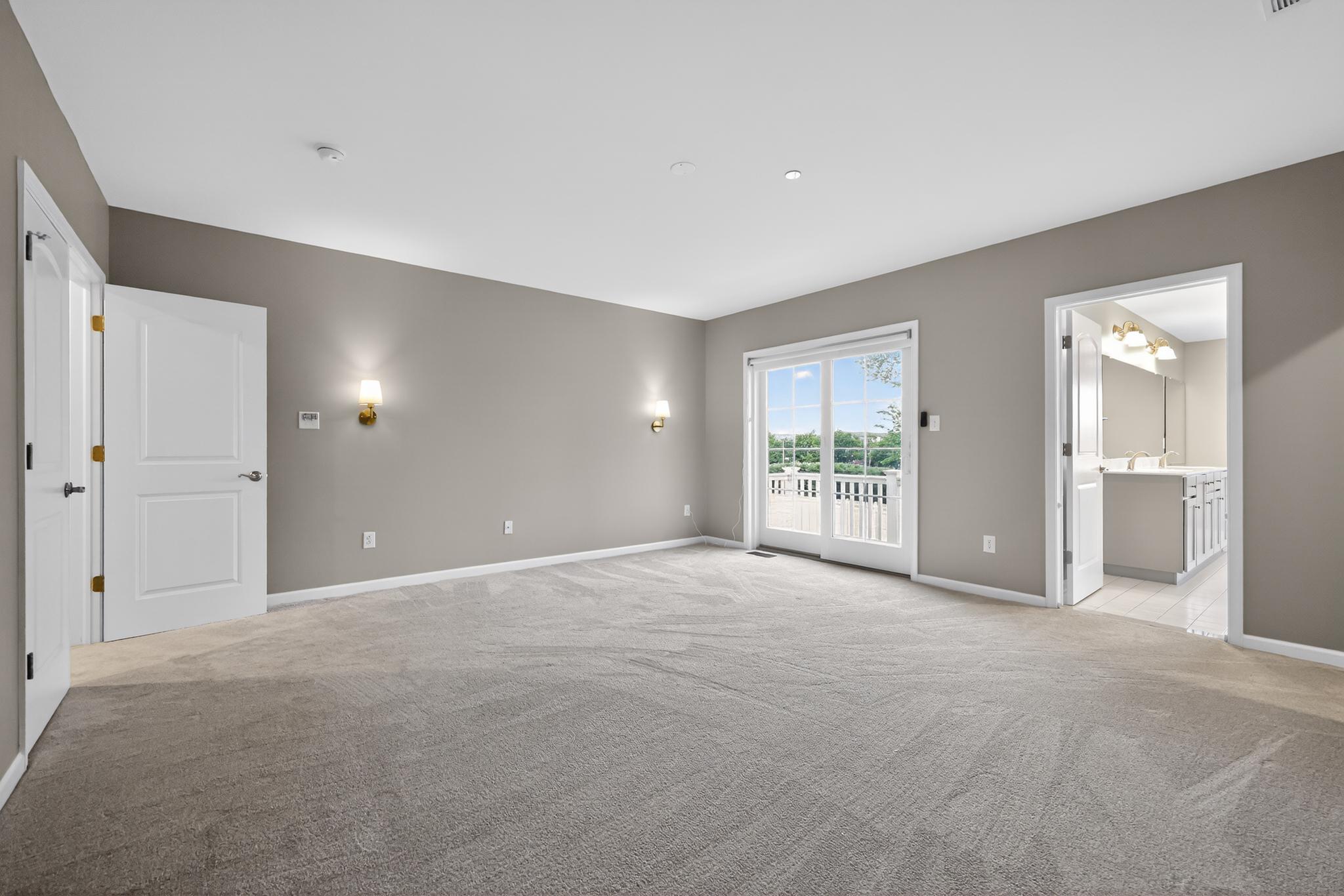 3333 Pietro Way Philadelphia, PA 19145 - Photo 10 of 23 2nd floor primary, deck view