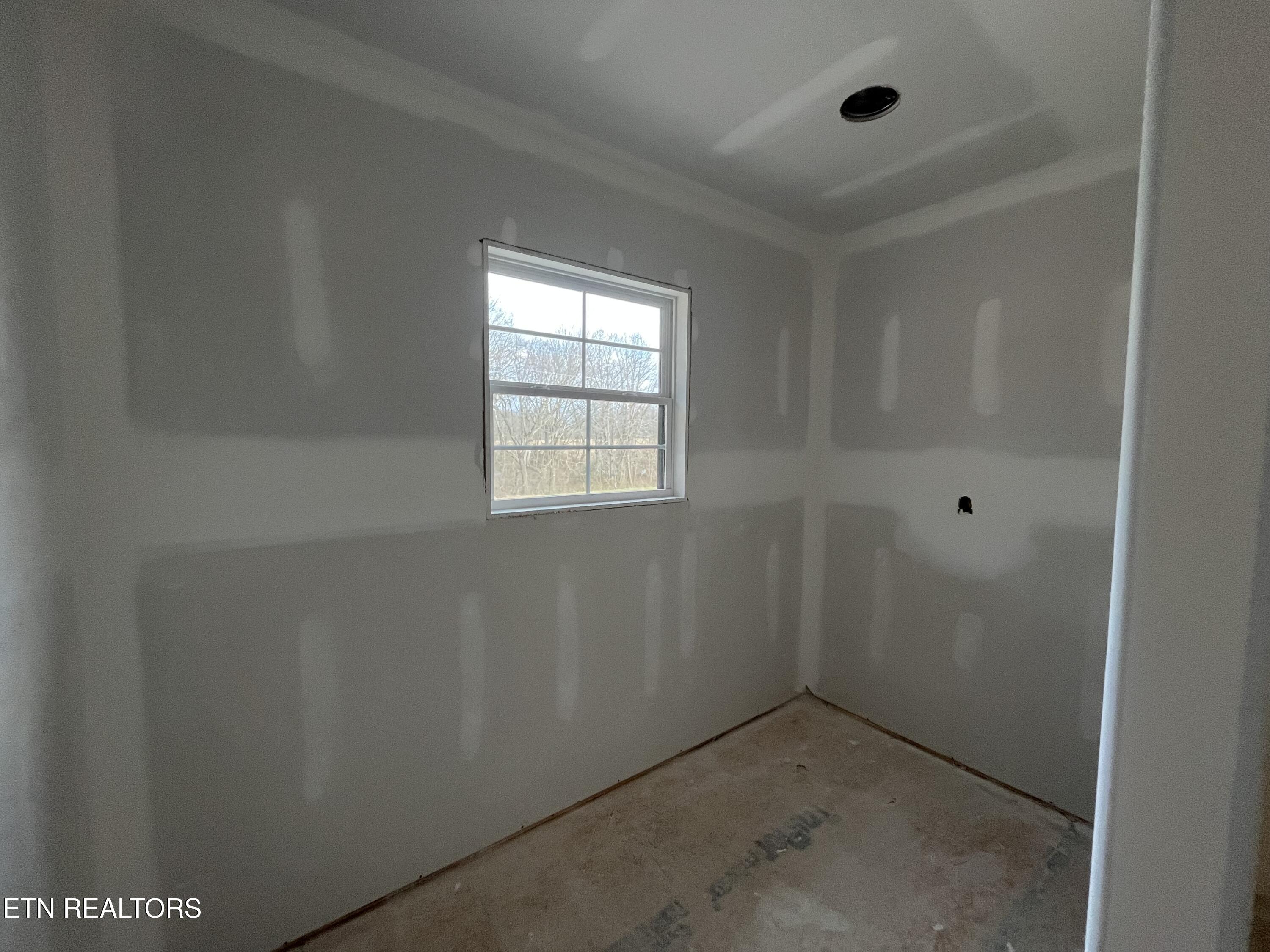 214 Georgee Road Jamestown, TN 38556 - Photo 8 of 8 IMG_4311