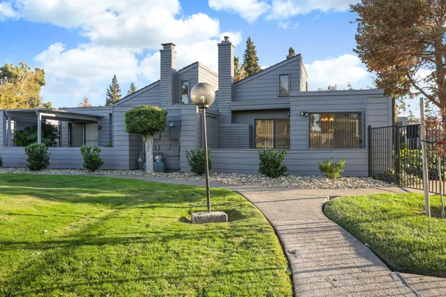 a front view of house with yard