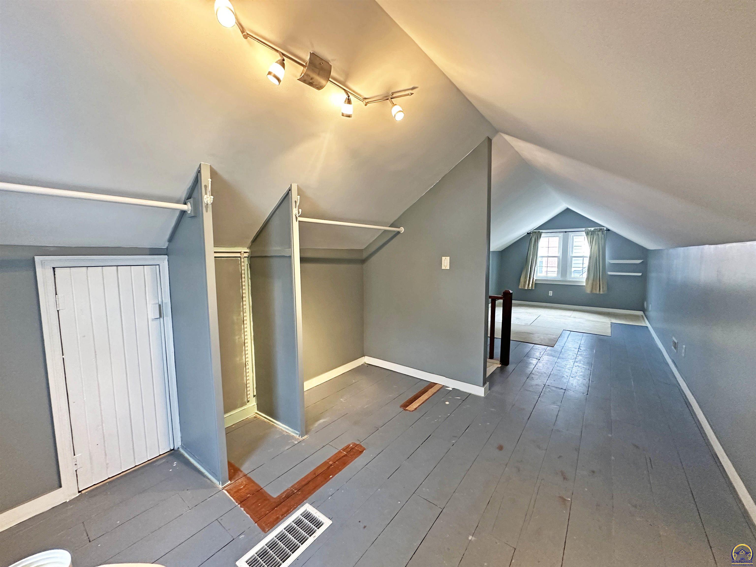 1735 Southwest Randolph Avenue Topeka, KS 66604 - Photo 13 of 14