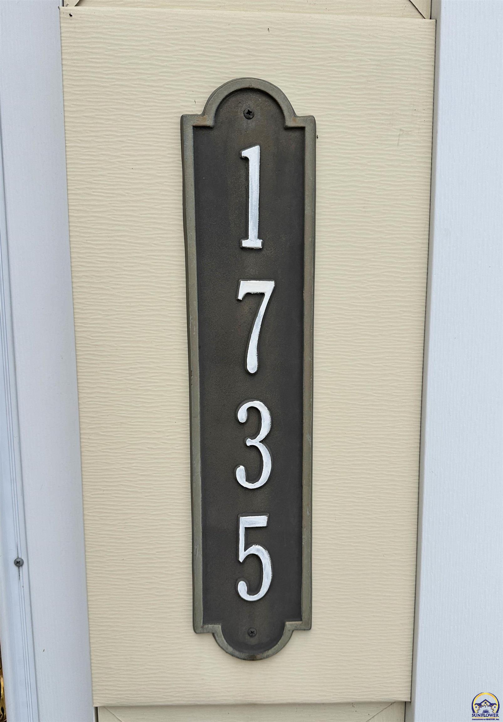 1735 Southwest Randolph Avenue Topeka, KS 66604 - Photo 2 of 14