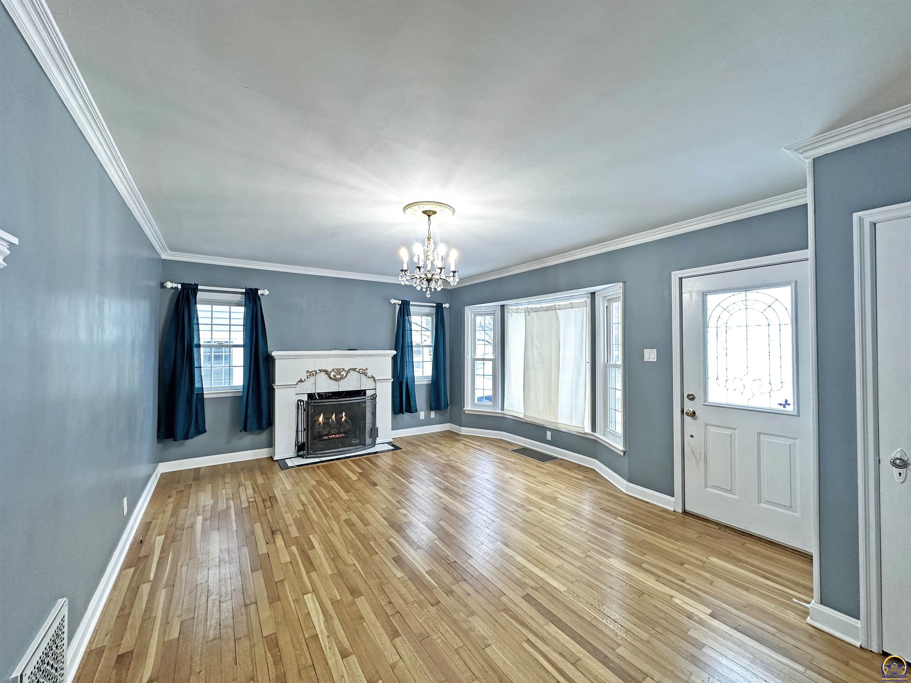 1735 Southwest Randolph Avenue Topeka, KS 66604 - Photo 3 of 14