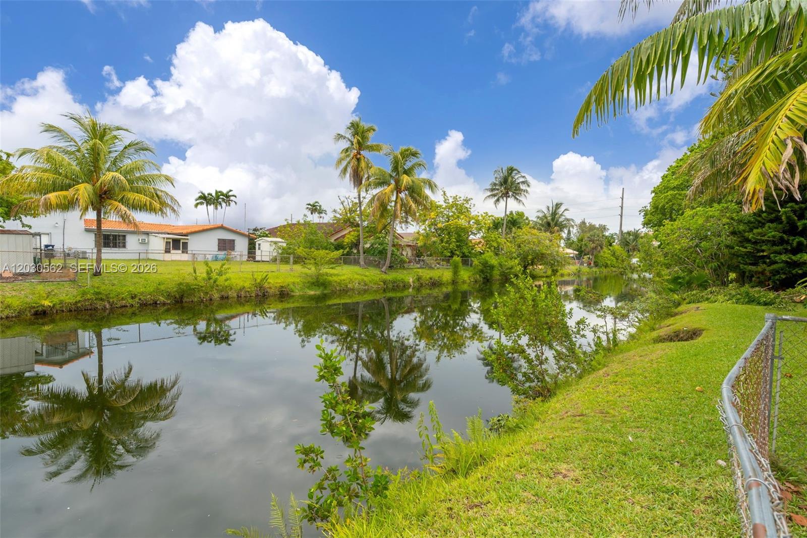 1320 Southwest 84th Avenue Miami, FL 33144 - Photo 38 of 44