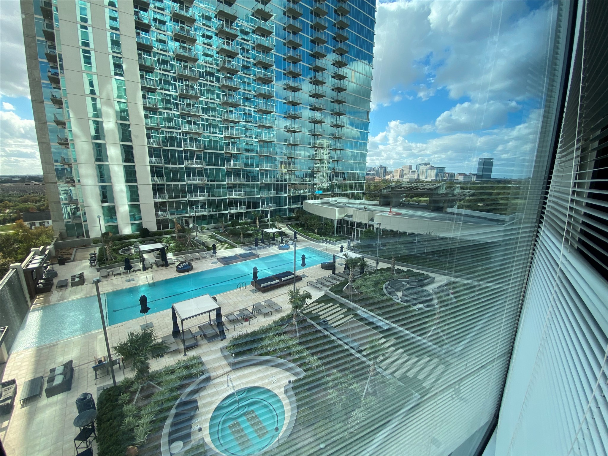 5925 Almeda Road, Unit 11002 Houston, TX 77004 - Photo 8 of 32