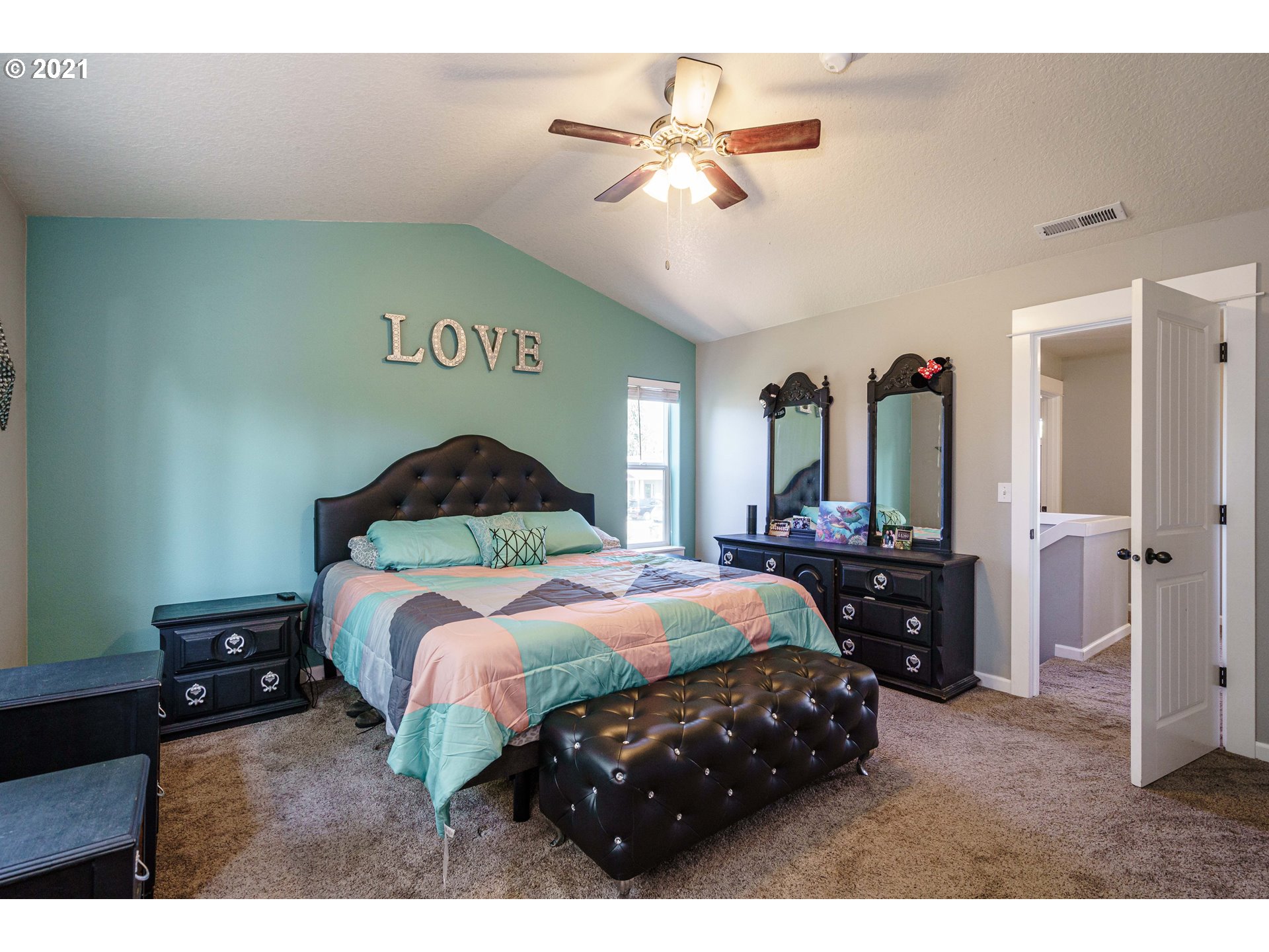 39740 Wall Street Sandy, OR 97055 - Photo 11 of 32 Gallery Image 11
