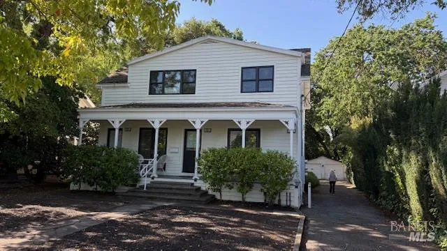 $3,250,000 | 151 East Napa Street, Sonoma, CA 95476