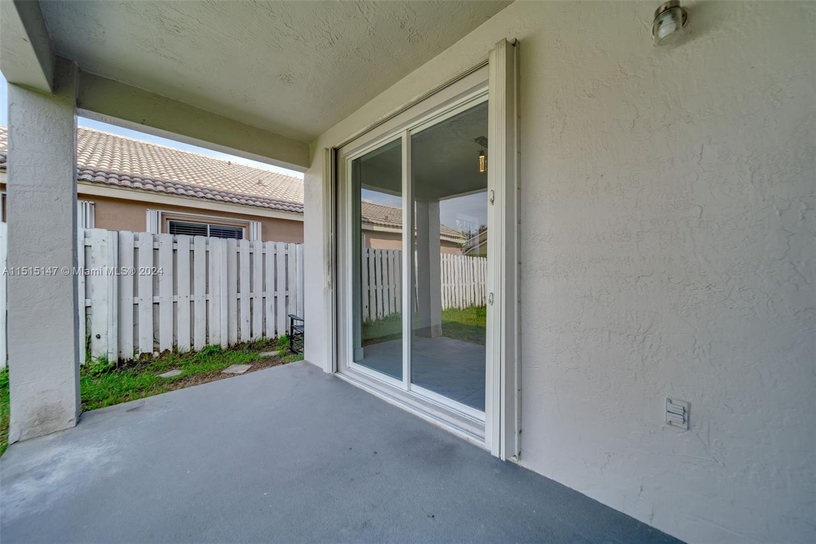 958 Briar Ridge Road Weston, FL 33327 - Photo 52 of 55 a view of a backyard
