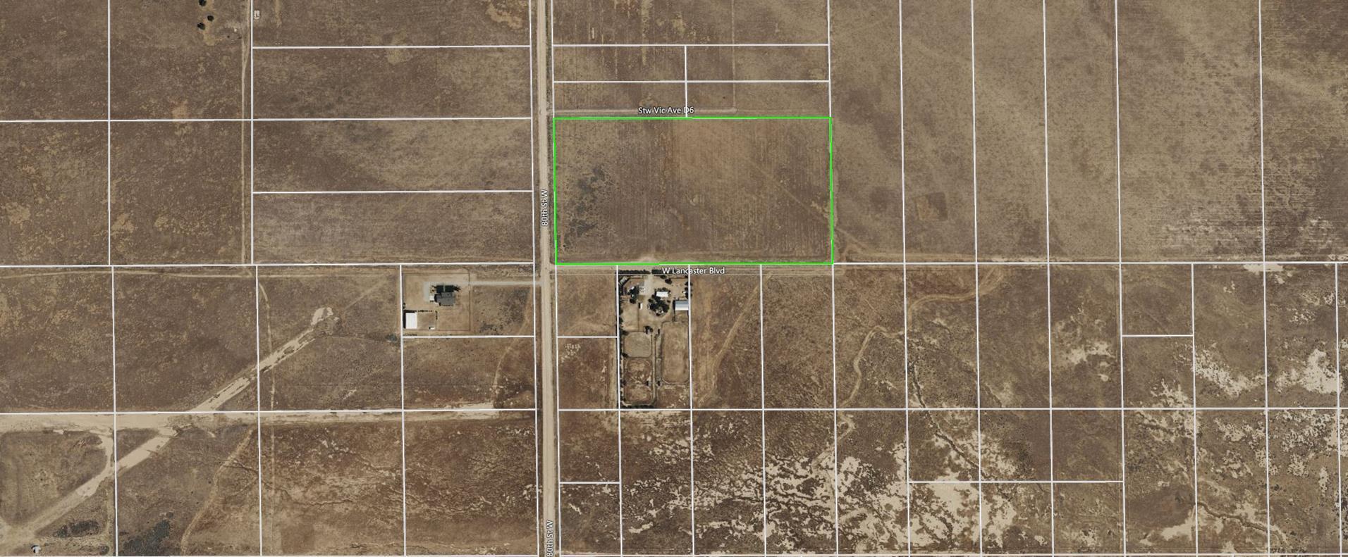 Cor 80th Street West Lancaster, CA 93536 - Photo 16 of 16 a bathroom with a shower