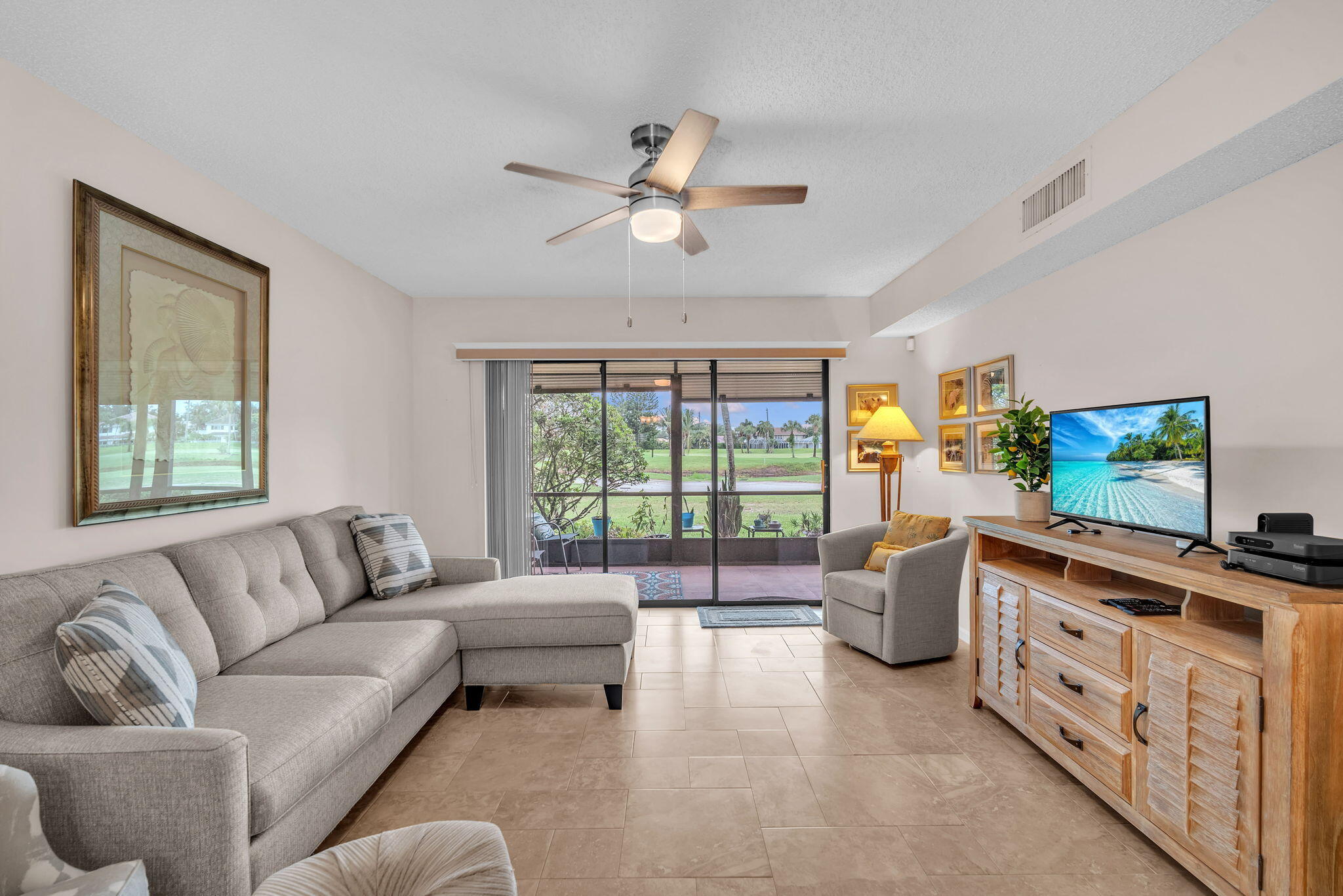 2061 Keystone Drive, Unit B Jupiter, FL 33458 - Photo 4 of 43 41-web-or-mls-DSC01303