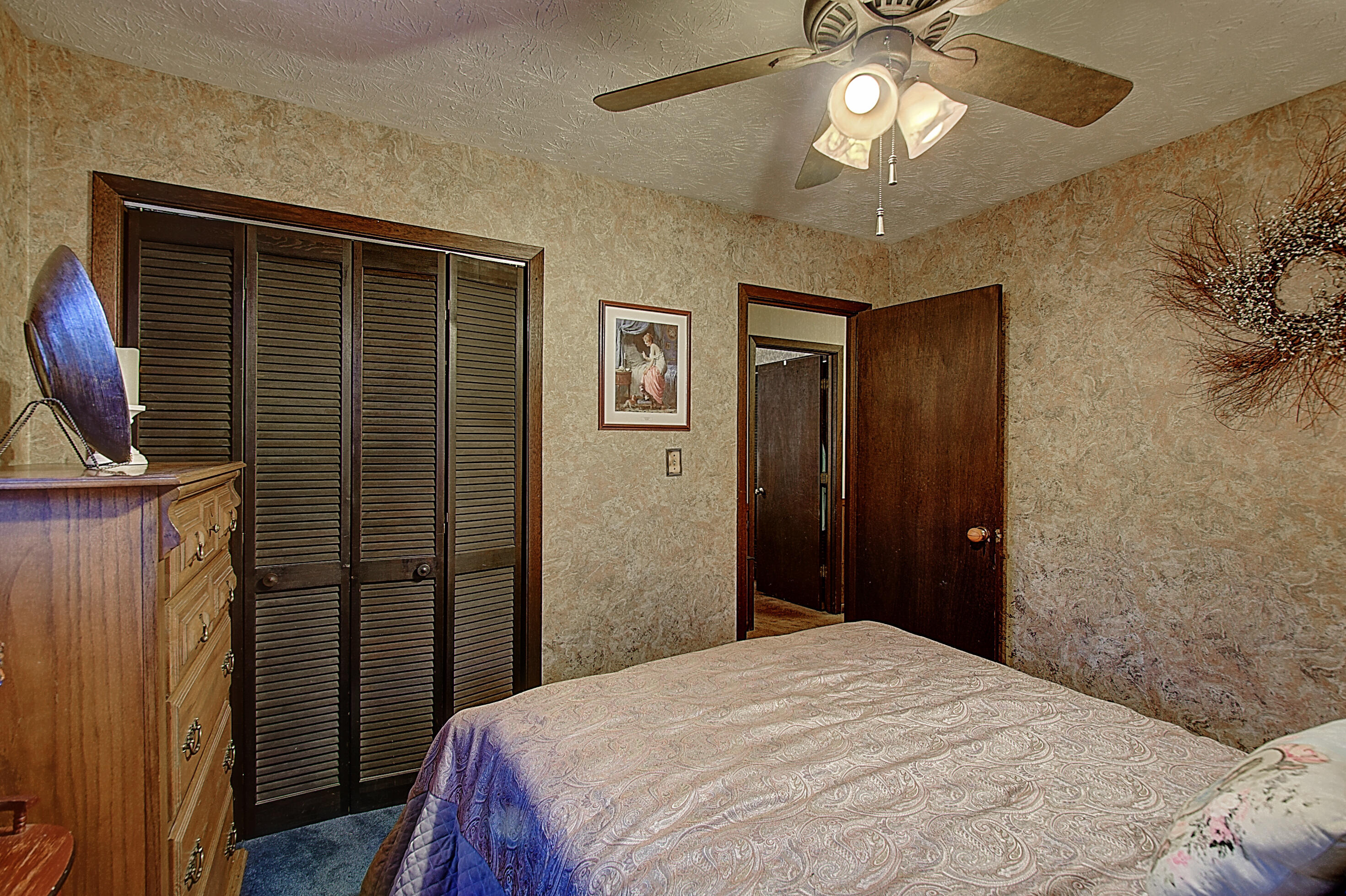 108 Mountain View Circle Hampton, TN 37658 - Photo 22 of 45 DSC_0280And8more