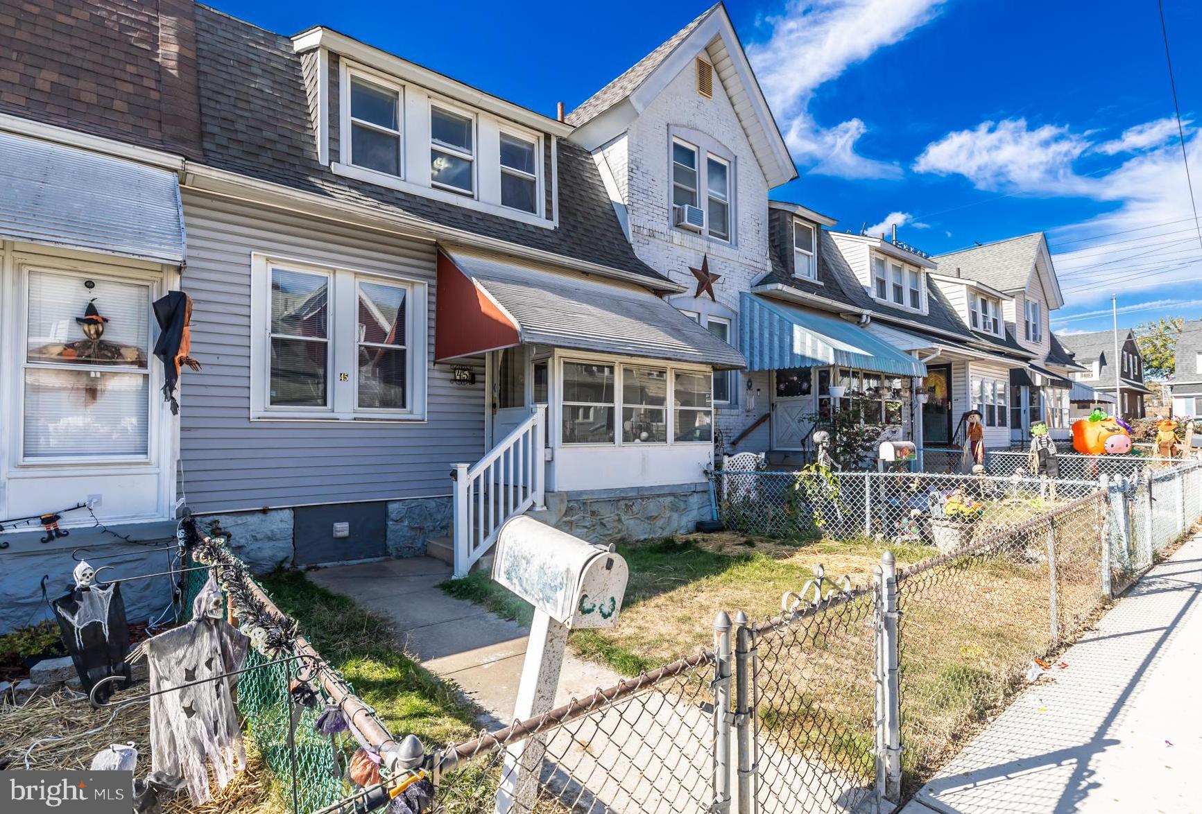 45 Cedar Street Marcus Hook, PA 19061 - Photo 2 of 35