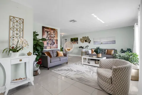 $399,000 | 7204 Northwest 71st Avenue, Tamarac, FL 33321