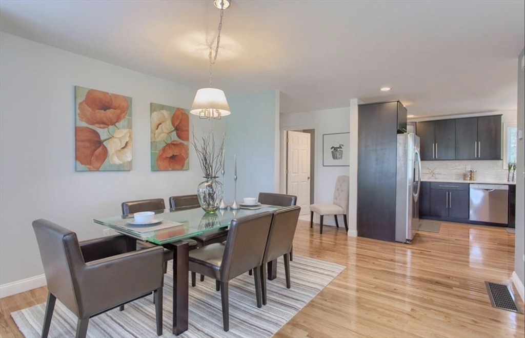 13 Cottage Street, Unit 1 Wakefield, MA 01880 - Photo 2 of 17
