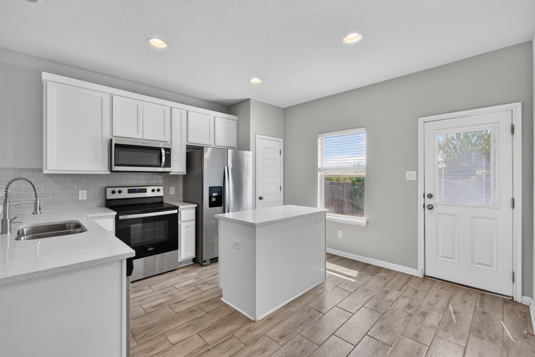 256 El Dorado Road Jarrell, TX 76537 - Photo 5 of 16 Gallery Image 5