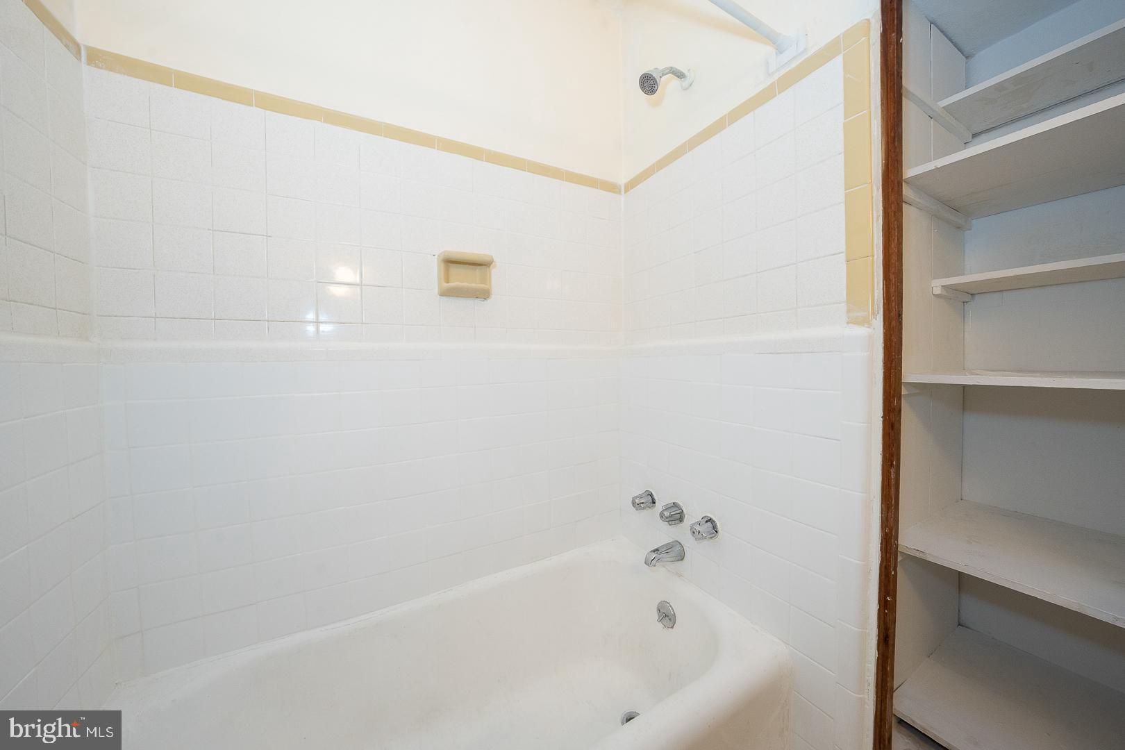 87 Lamport Road Upper Darby, PA 19082 - Photo 26 of 52