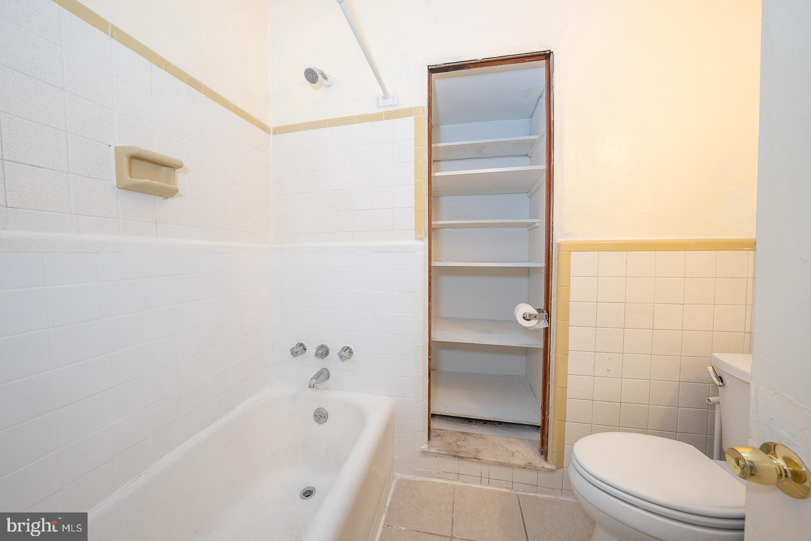 87 Lamport Road Upper Darby, PA 19082 - Photo 27 of 52